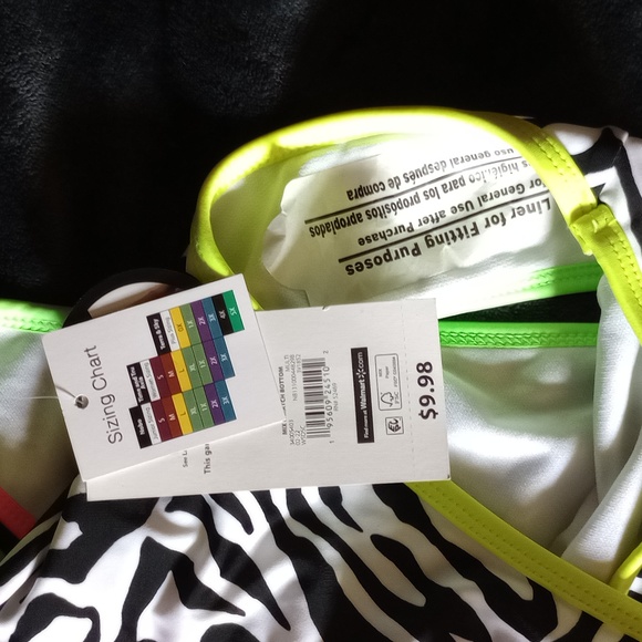 No Boundaries zebra print bikini bottoms - Picture 3 of 4